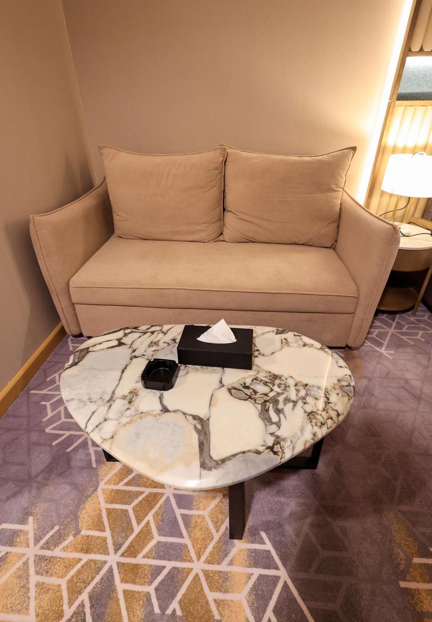 Best Western Premier M Four Hotel Дубай Екстериор снимка