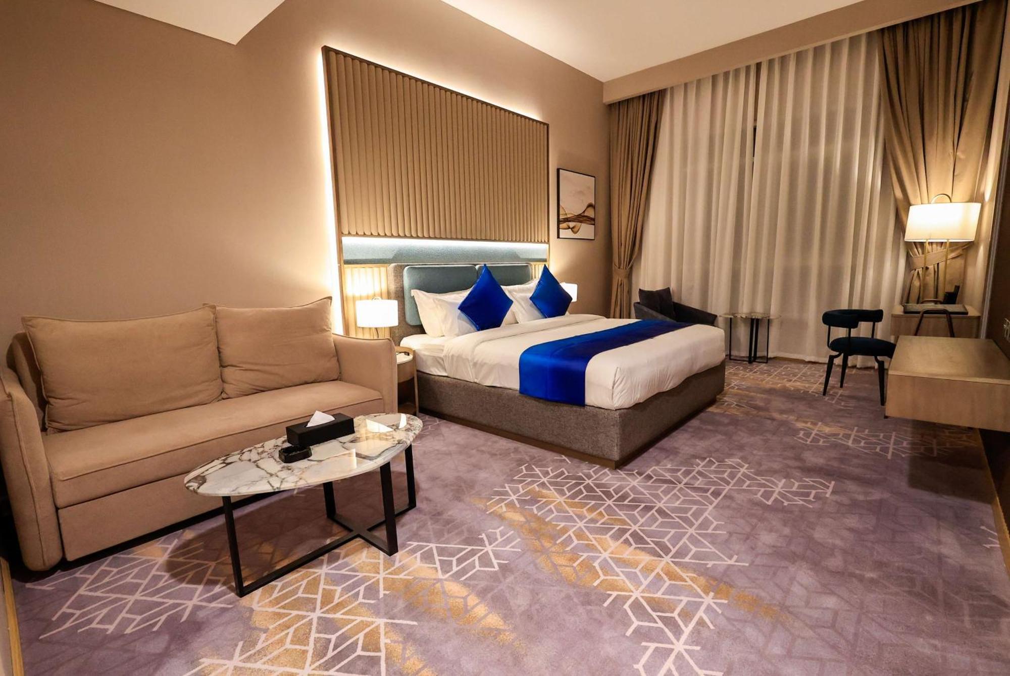 Best Western Premier M Four Hotel Дубай Екстериор снимка