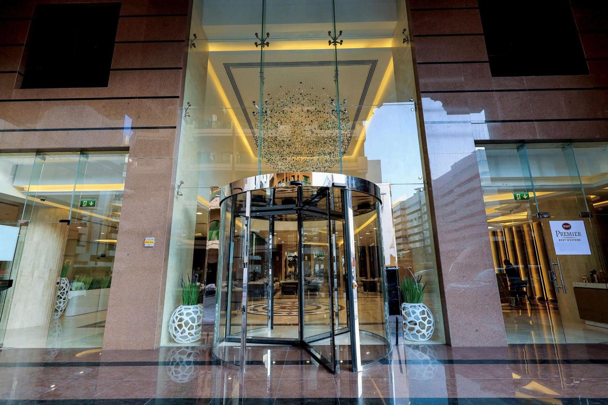 Best Western Premier M Four Hotel Дубай Екстериор снимка