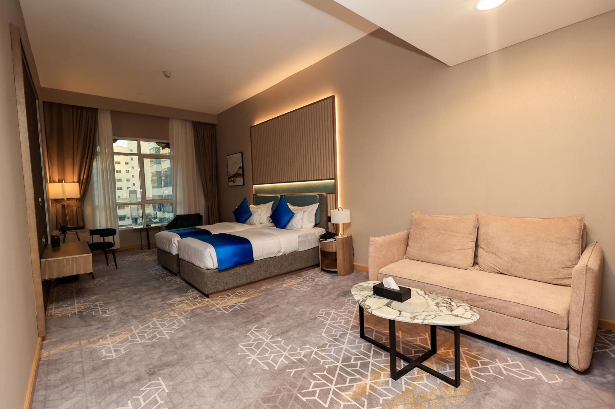 Best Western Premier M Four Hotel Дубай Екстериор снимка