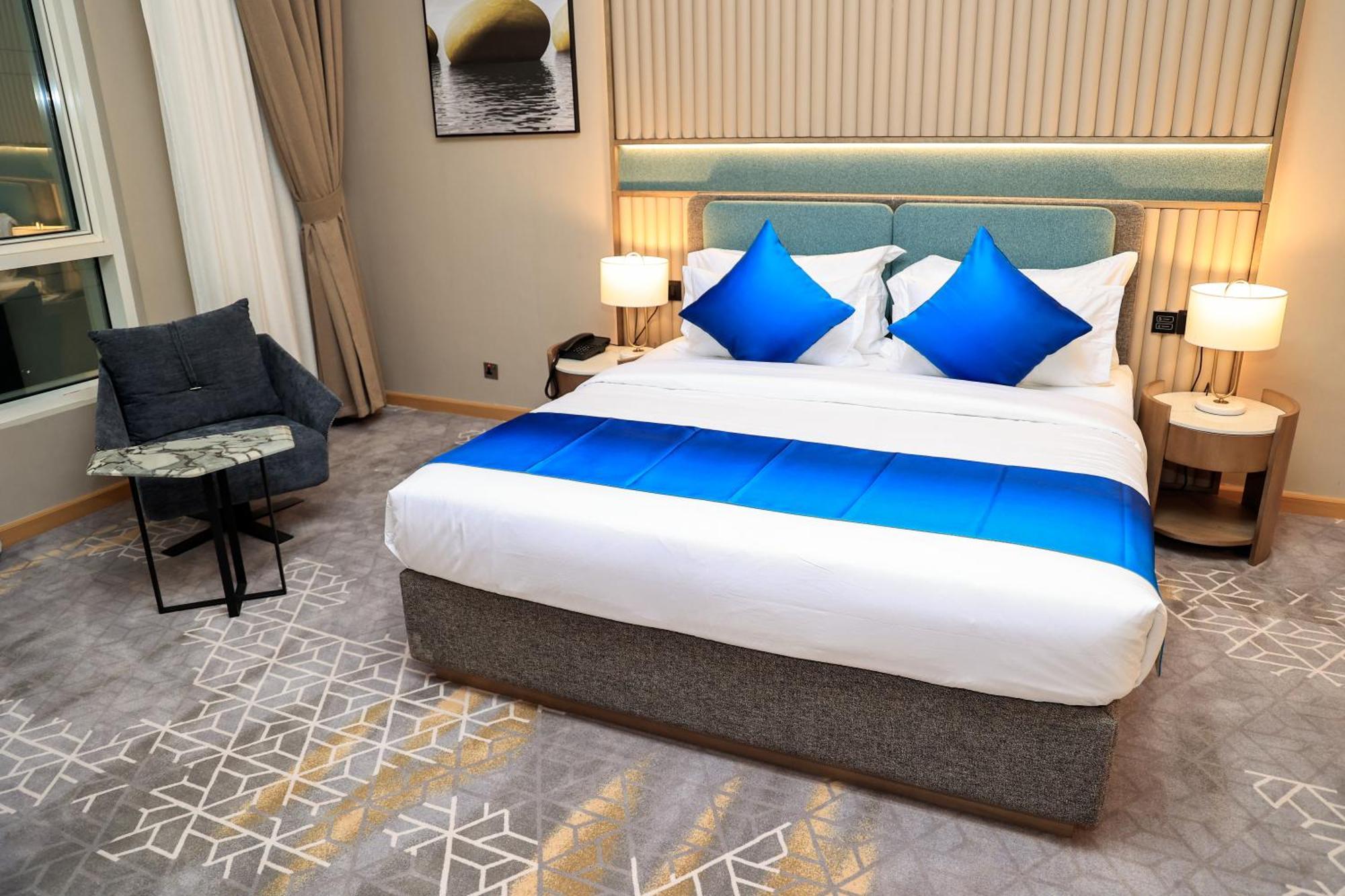 Best Western Premier M Four Hotel Дубай Екстериор снимка