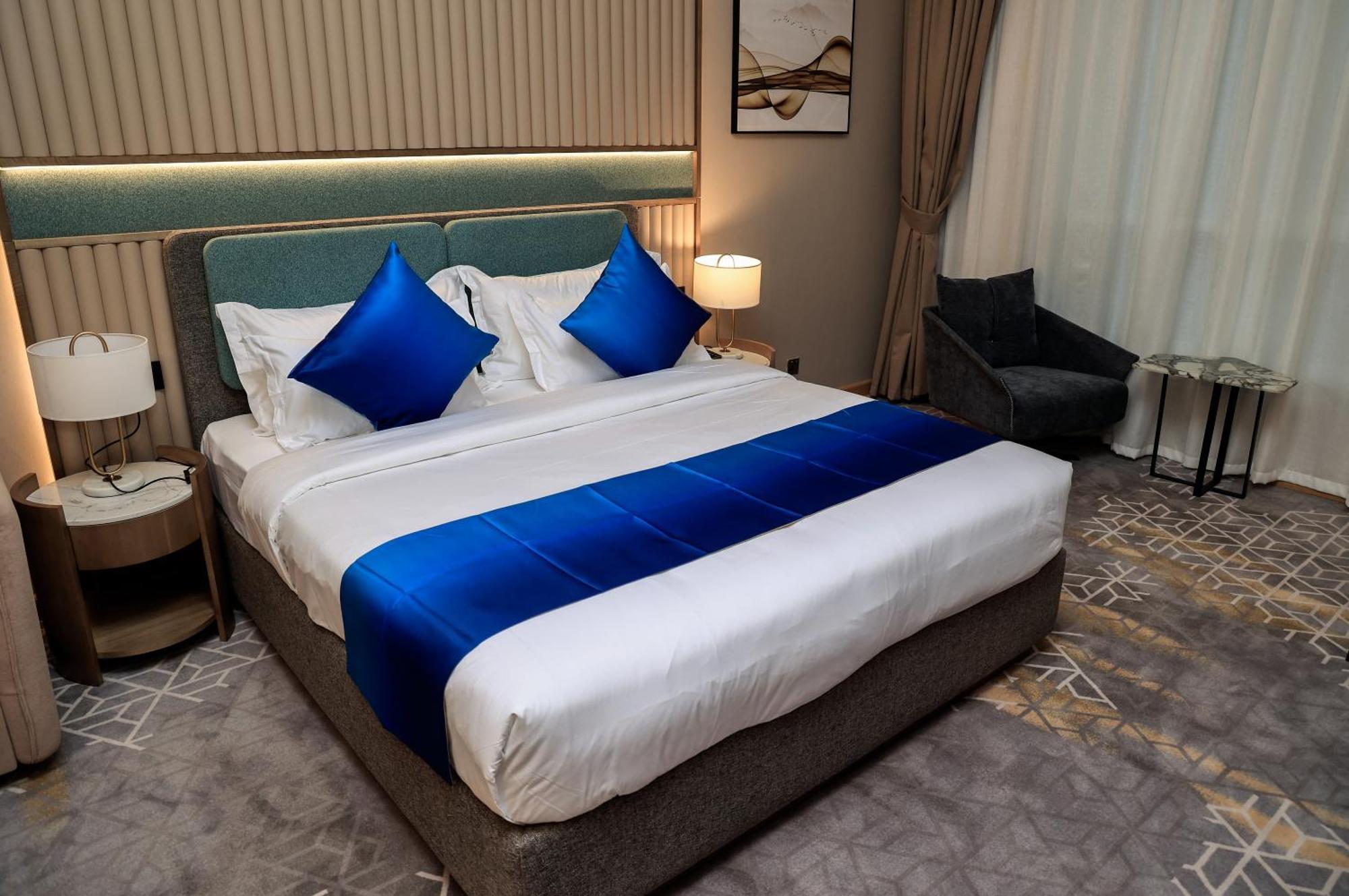Best Western Premier M Four Hotel Дубай Екстериор снимка